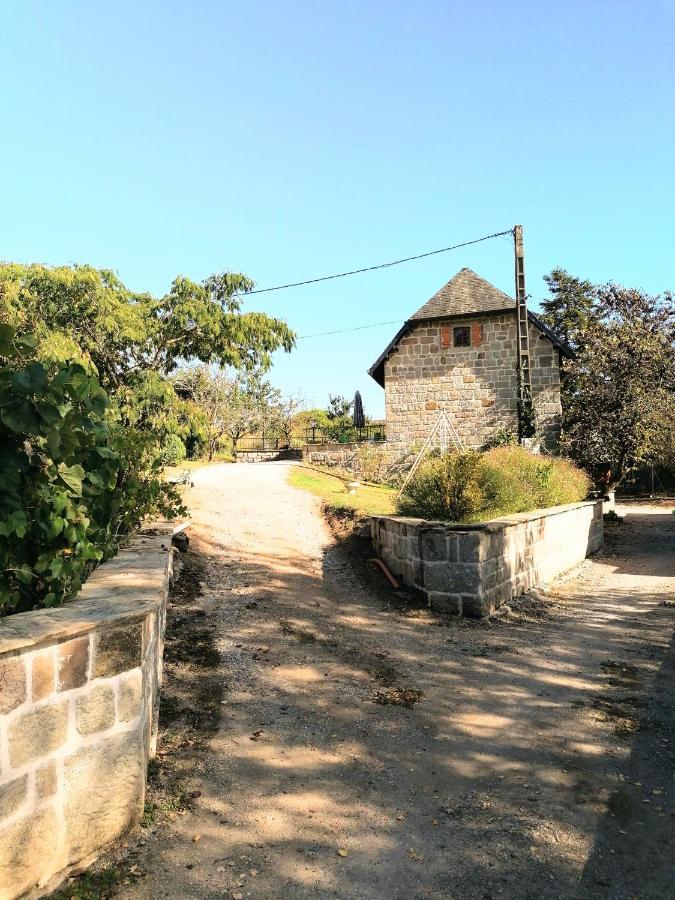 Gite De La Brande Jugeals-Nazareth Exteriör bild
